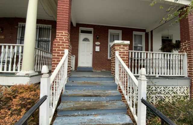 759 Irving St NW Gallery 4