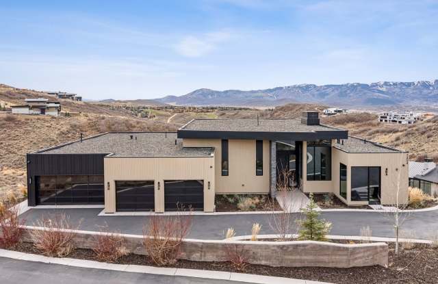 3404 Wapiti Cyn Rd photos photos