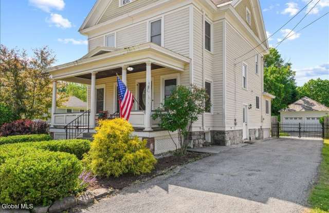 162 Lake Avenue Gallery 2