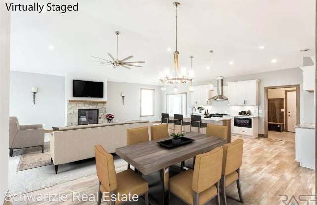 2635 Park Pl Gallery 2