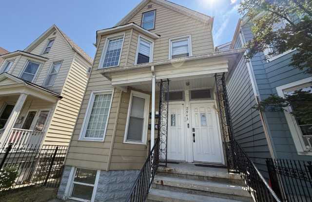 2943 N Allen Avenue photos photos