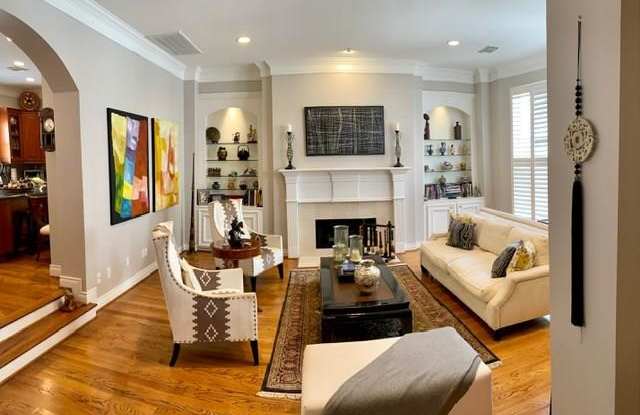 196 Oak Place Drive Gallery 3