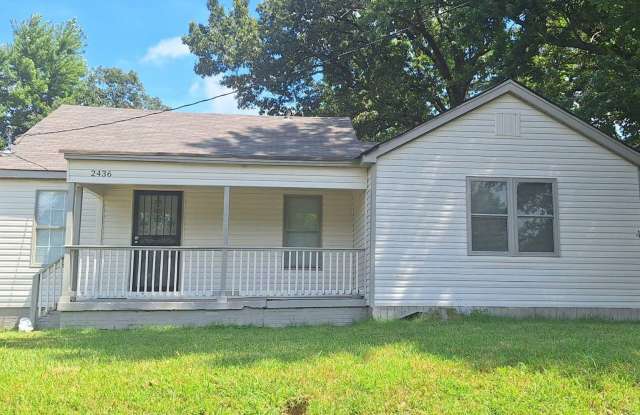 Beautifully renovated 4-bedroom 2 bath home photos photos