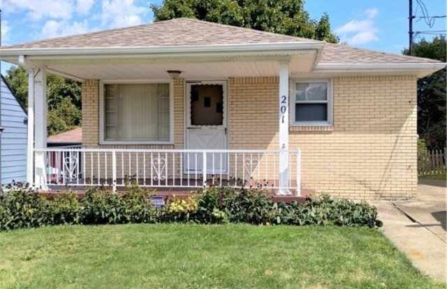201 N Belle Vista Avenue - 201 North Belle Vista Avenue, Youngstown, OH 44509