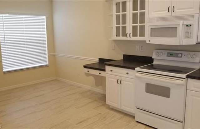 5616 Greenwood CIR Gallery 4