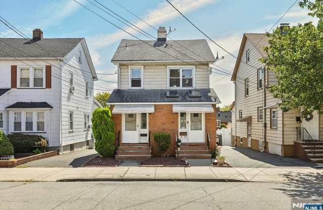 136 Forest Street Left/2nd Fl photos photos