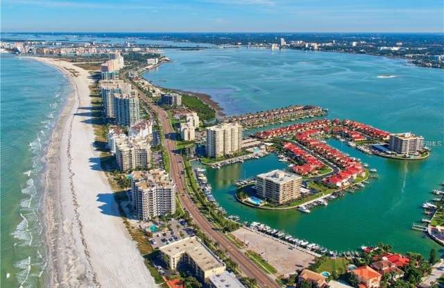 202 SAND KEY ESTATES Drive Gallery 3