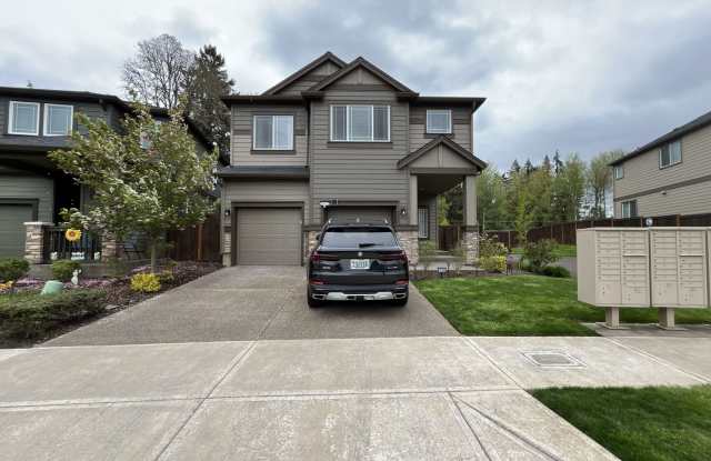 Open Concept 4BR Home with Island Seating, Loft & Spacious Living Room photos photos