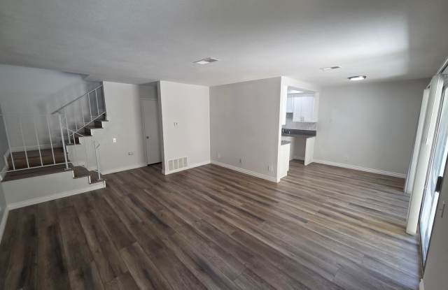 Large 2 Bedroom Home in Haceinda Heights! photos photos Large 2 Bedroom Home in Haceinda Heights! photos photos