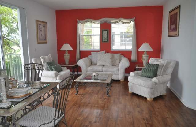 Beautiful 2/2 Ready For Move In !!! Gallery 4