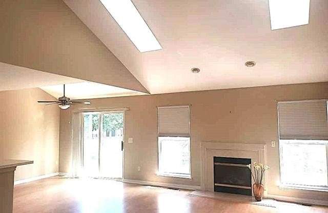 4198 GARDENIA Drive Gallery 2