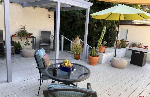 2807 Glendon Avenue photos photos