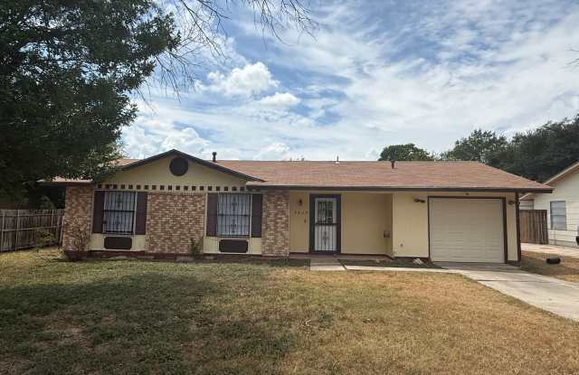 4839 Castle Stream Drive Gallery 2