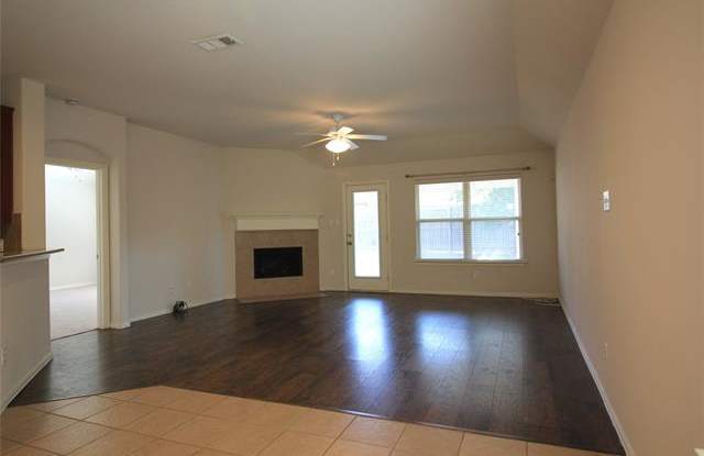 1405 Danielle Creek Drive Gallery 3