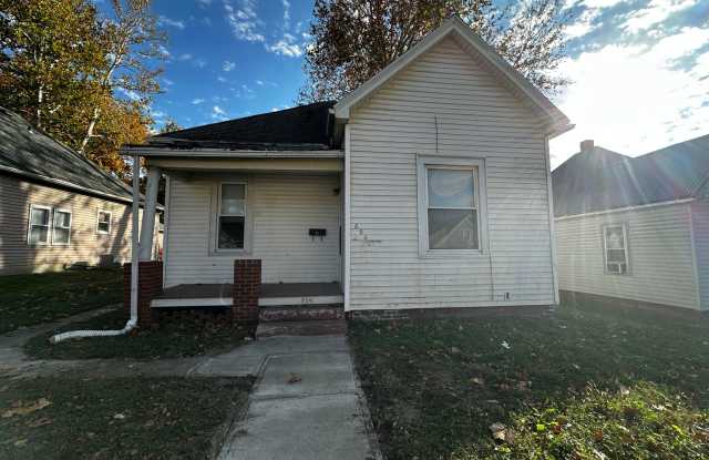 804 Mason Ave - 804 Mason Avenue, St. Joseph, MO 64504