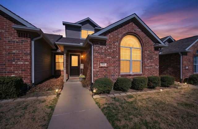 512 Oakridge Drive photos photos