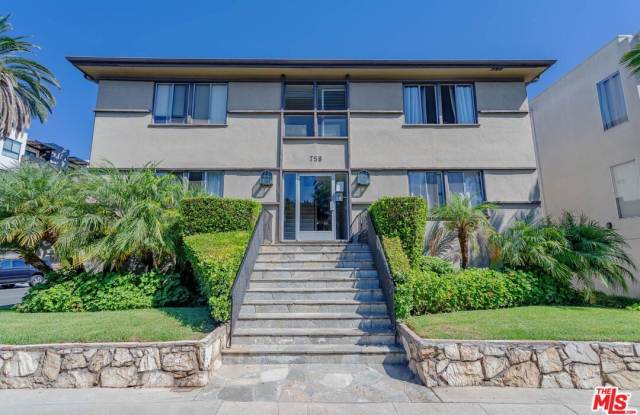 758 N Hudson Ave Gallery 1