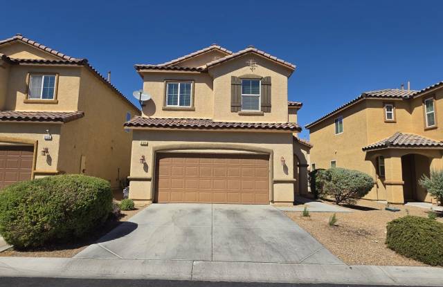Amazing Two Story Home just outside Southern Highlands! Gallery 1