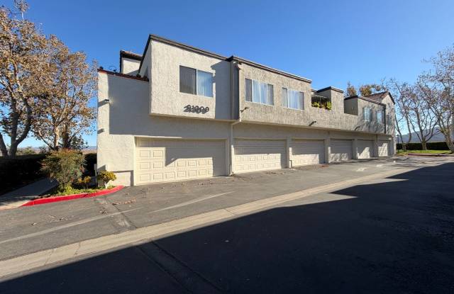 Spacious 2-Bedroom Condo with Vaulted Ceilings, Private 2-Car Garage & Resort-Style Amenities! Gallery 1