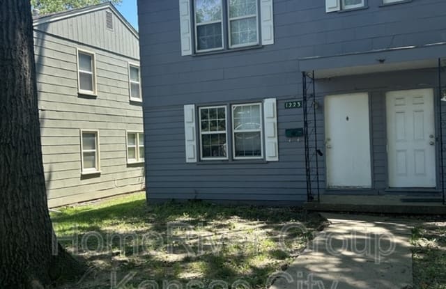 1223 N Cottage St - 1223 North Cottage Avenue, Independence, MO 64050