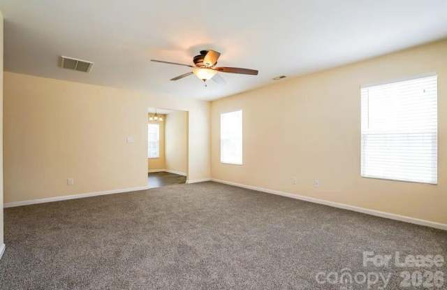 3209 falstaff Road Gallery 3