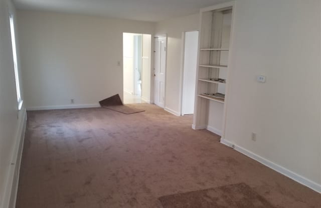 520 2nd St - 520 2nd Street, Libertyville, IL 60048