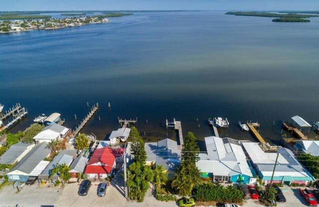 4256 Pine Island RD NW - 4256 Pine Island Road Northwest, Matlacha Isles-Matlacha Shores, FL 33993