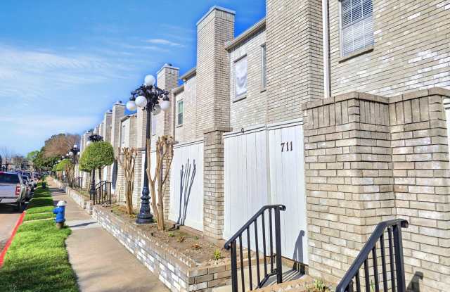 4001 Tanglewilde St., #711 - 4001 Tanglewilde Street, Houston, TX 77063