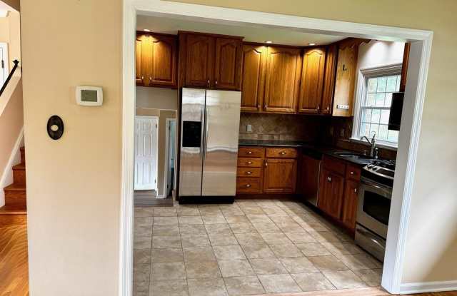 119 FORSYTHIA Drive Gallery 4
