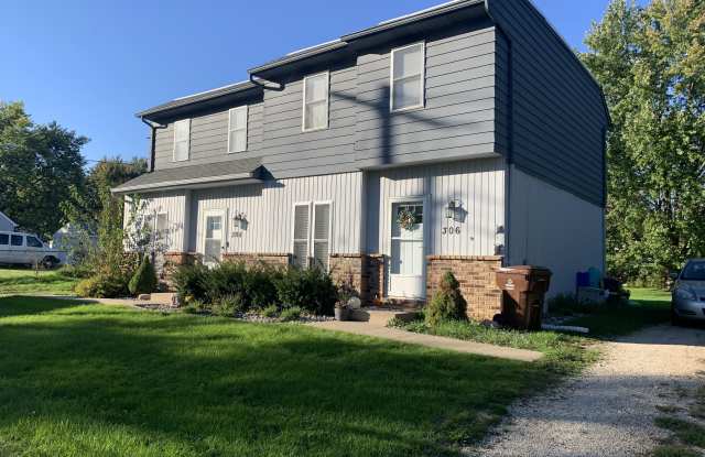 306 West Vermontville Highway - 306 West Vermontville Highway, Potterville, MI 48876