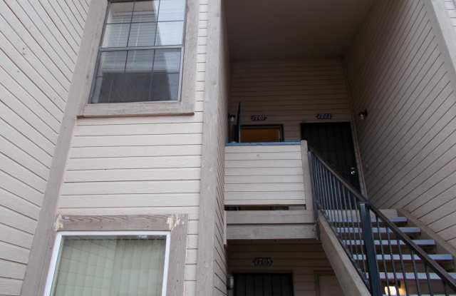 1707 W Wood Bridge Court photos photos