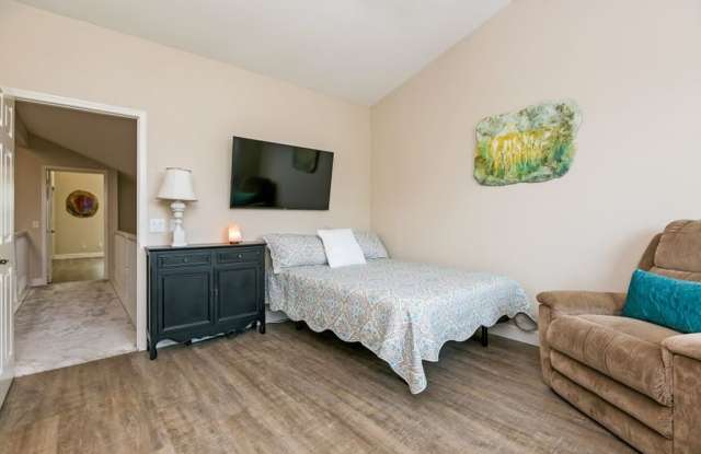 7323 Lantana Ter Gallery 4