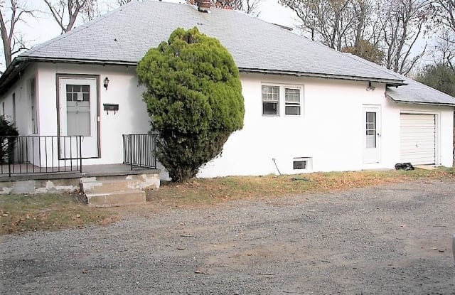 612 WILLOW GROVE ST - 612 Willow Grove Street, Hackettstown, NJ 07840