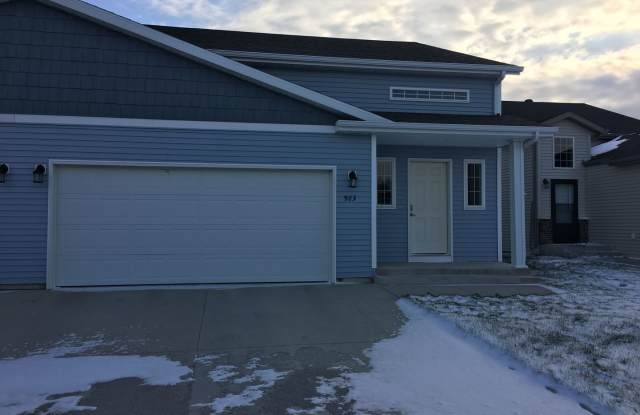 3 Bed 2 Bath Twin Home photos photos