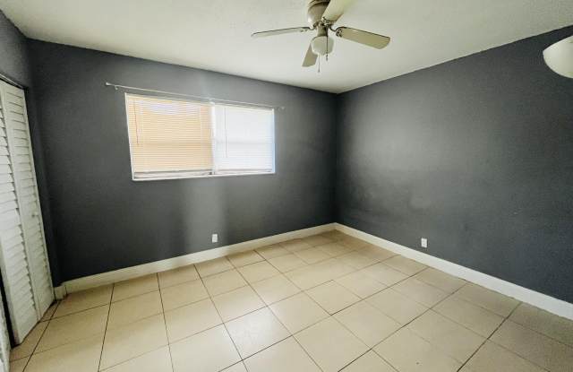 635 SW 20th Court N Gallery 4