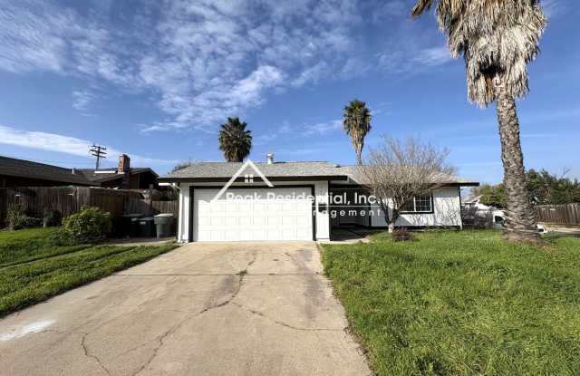 Cute Florin Area 3bd/2ba House with 2 Car Garage and RV access! photos photos