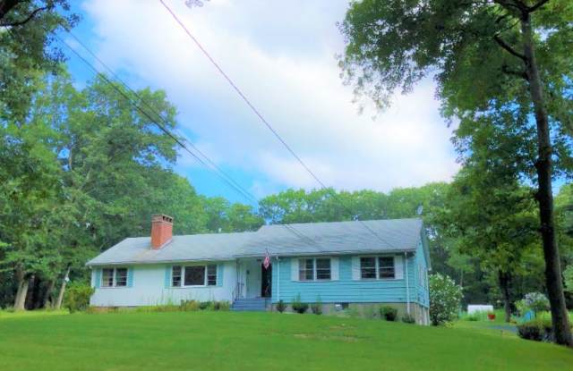 47 Deerhaven Rd - 47 Deerhaven Road, Middlesex County, MA 01773