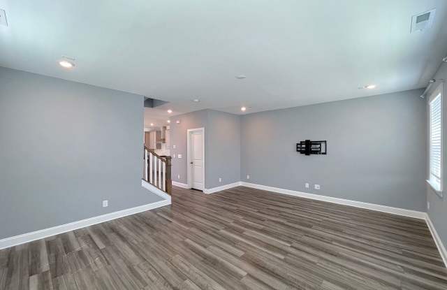 702 Umber Dr Gallery 3
