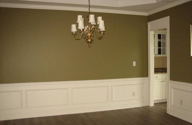210 Henley Place Gallery 4