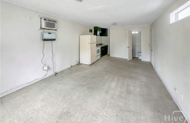 1705 Augusta Avenue Gallery 2