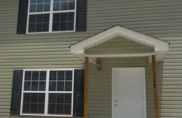2 Bedroom, 1.5 Bath townhouse photos photos