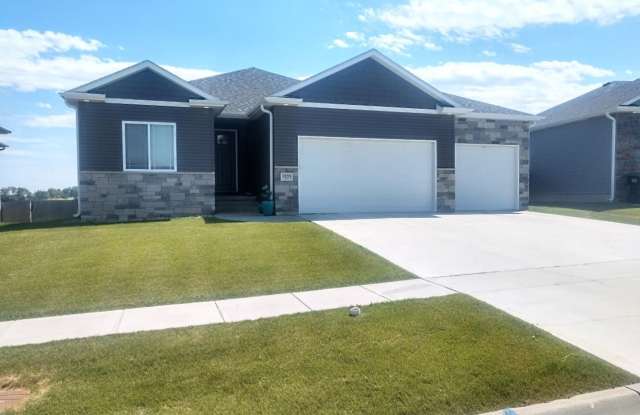 5 Bedroom/3Bath Single Family Home photos photos