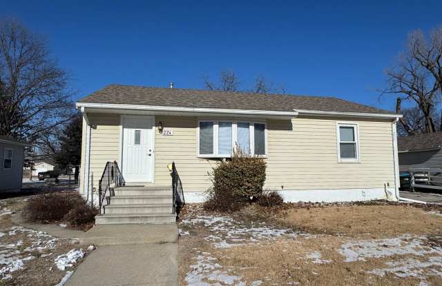 Main level house available for rent photos photos