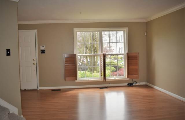 718 Shallow Ridge Court Gallery 4