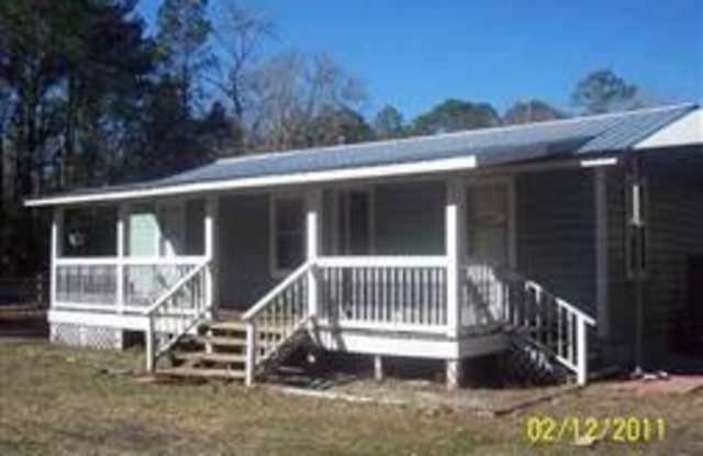 66 Municipal Avenue - 66 Municipal Avenue, Sopchoppy, FL 32358