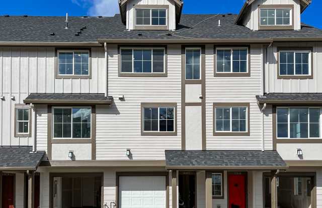 Beaverton Brand New ~ 3 Bed 3.5 Bath TownHouse w/ Large Office/Den or additional Suite ~ River Terrace Subdivision! BISD Schools, Mountainside HS, Nike, Intel and More! photos photos