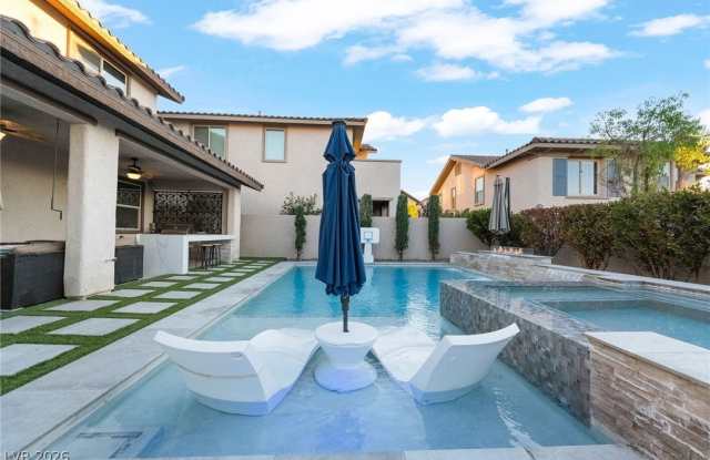 823 E Via De Santa Maria Gallery 2