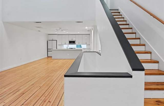 920 Memorial Drive SE unit: 36 photos photos