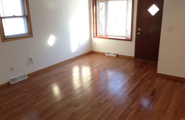 1631 E. Ridgeway Avenue Gallery 2