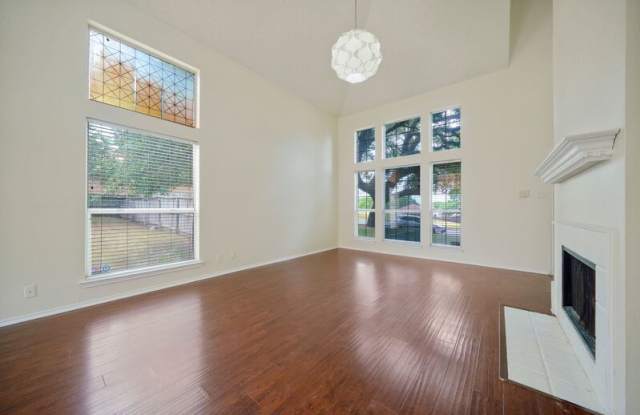 12150 Stoney Glen Gallery 3